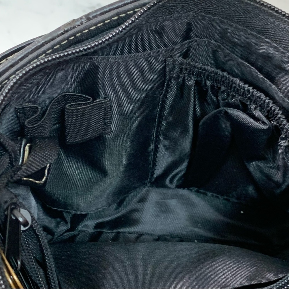 BUXTON Leather Organizer Convertible Black Wristlet Crossbody 5x9 New - Picture 9 of 11
